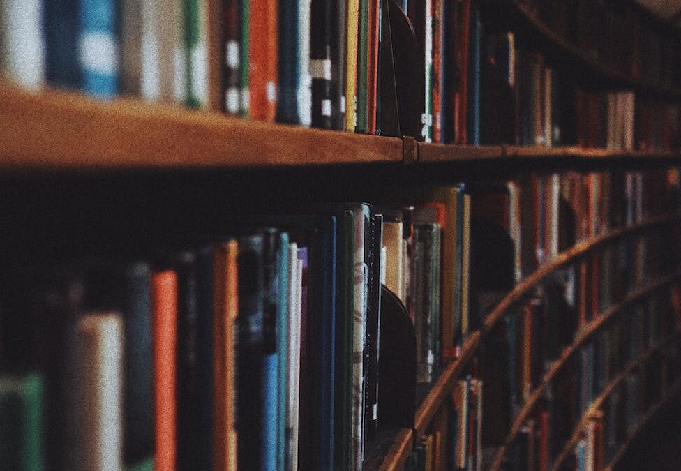 Judging a book by its cover II